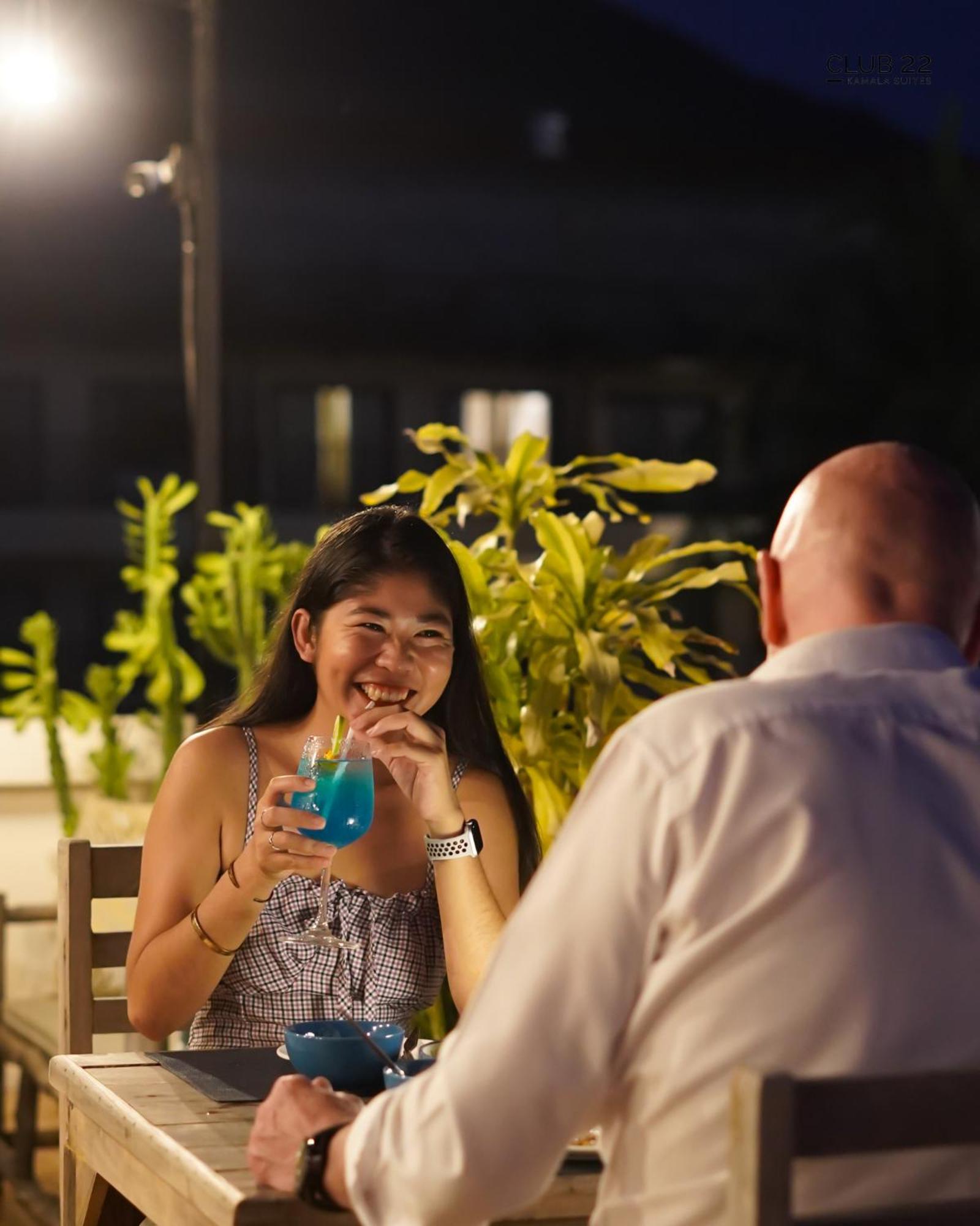 Club22 Kamala Suites, Kamala Plajı Dış mekan fotoğraf